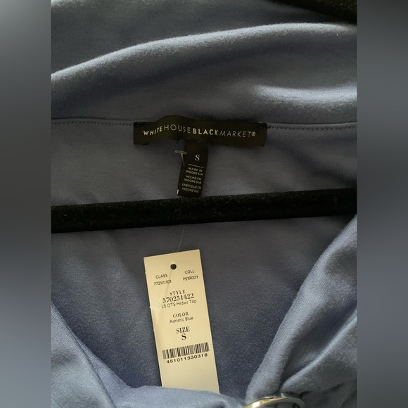 White House Black Market Top - Picture 2 of 3